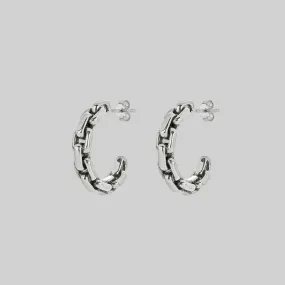 RESOLUTE. Chunky Chain Hoop Earrings - Silver