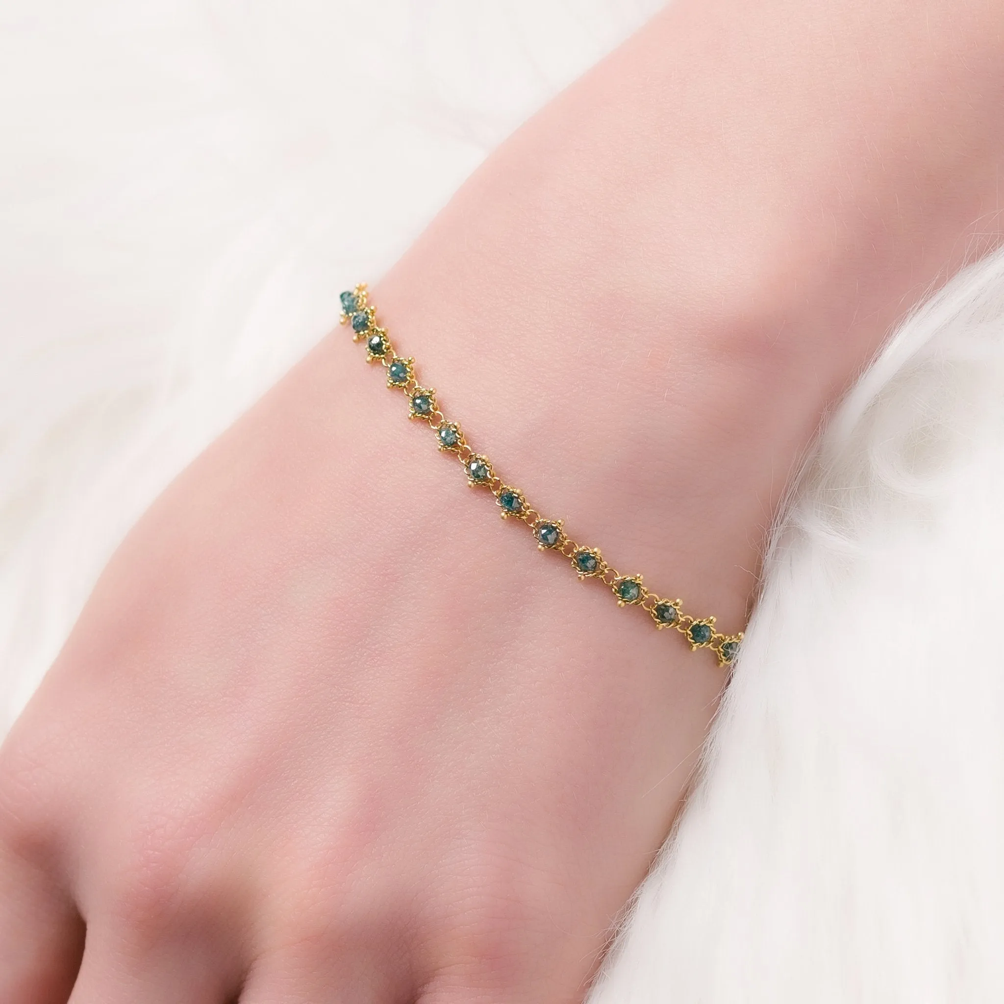 Textile Bracelet in Blue Diamond